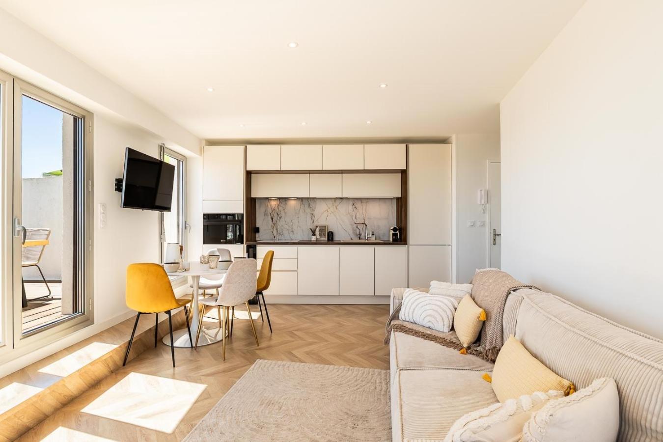 Suite Terrasse Xxl - Front De Mer - Parking - Ambiance Plage La Grande-Motte Exterior photo